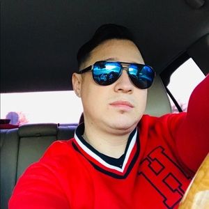 Meet your Posher, Ramiro